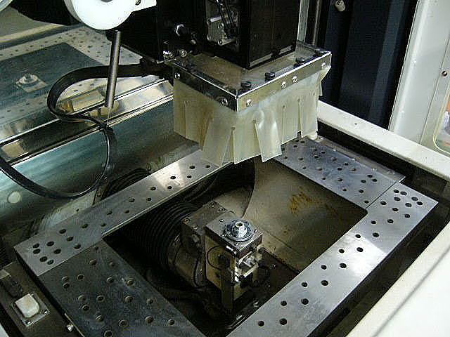 P001470 ＮＣワイヤーカット 牧野フライス製作所 UP32j_4