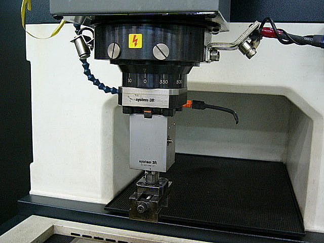 P001468 ＮＣ放電加工機 牧野フライス製作所 EDGE3-MR_4