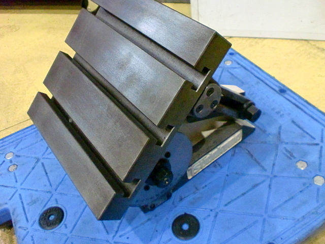 A017772 傾斜角テーブル 津田駒 JAT | 株式会社 小林機械 A017772 傾斜角テーブル 津田駒 JAT | 株式会社 小林機械