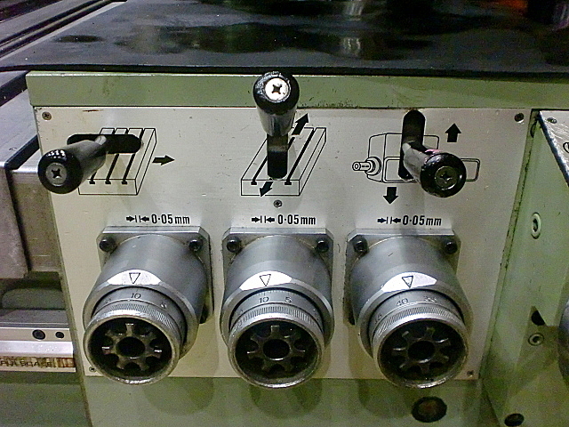 P000976 横中ぐり盤 東芝機械 BZ-8_8