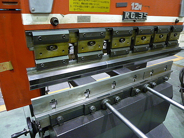 P010055 ベンダー アマダ RG-35S_3