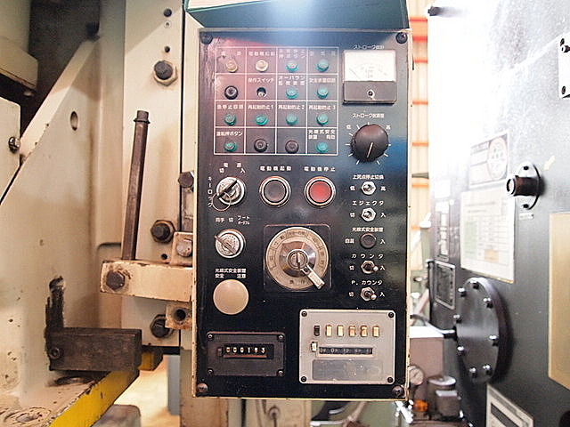 P001057 Ｃ型プレス コマツ OBS60-2_3