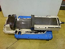 A016654 精密マシンバイス 津田駒 VR-200 | 株式会社 小林機械