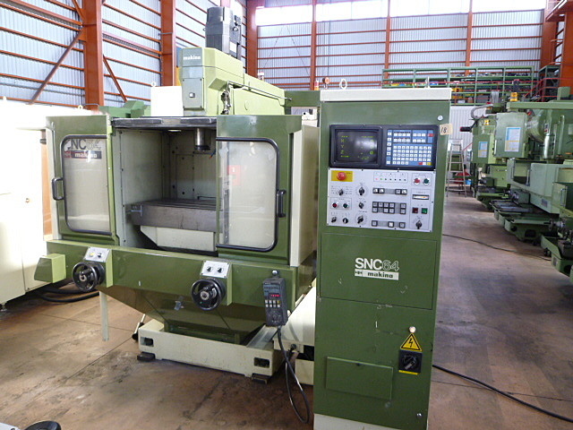 B002737 グラファイト加工機 牧野フライス製作所 SNC64-A5