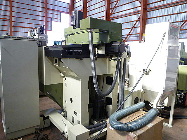 B002737 グラファイト加工機 牧野フライス製作所 SNC64-A5_6