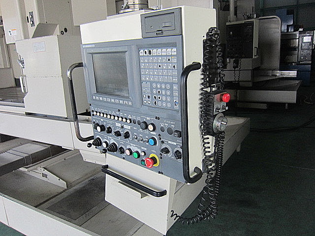 P010025 立型マシニングセンター 大隈豊和 MILLAC-1052V_5