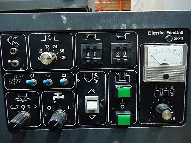 P010018 細穴放電加工機 ELENIX JT300_8