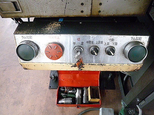 P000861 タレットパンチプレス アマダ SP-30_4