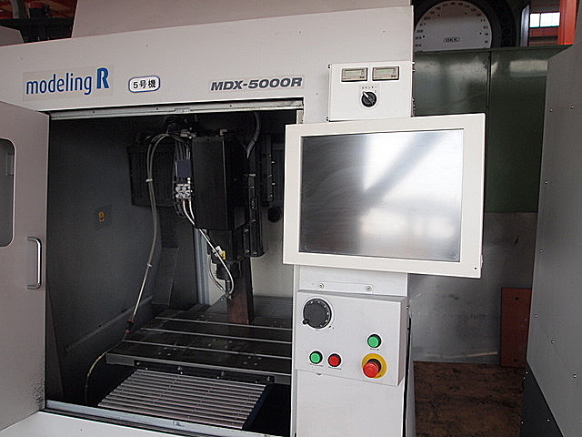 P000687 立型マシニングセンター ローランドディージー MDX-5000R_3