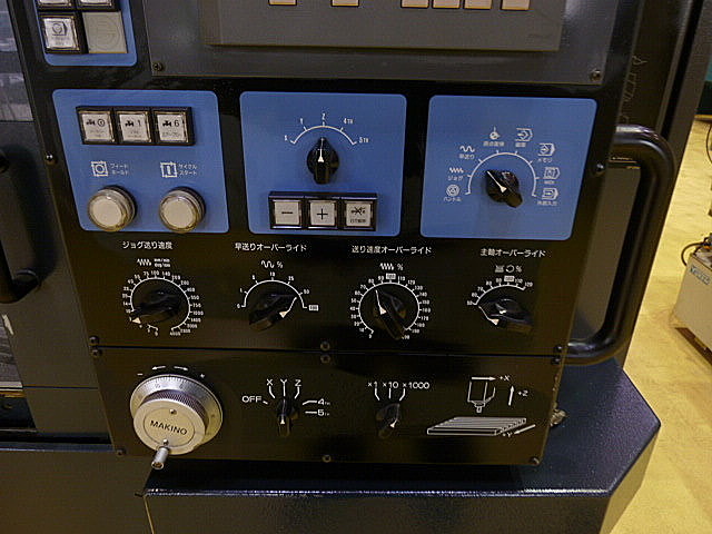 P000646 立型マシニングセンター 牧野フライス製作所 V33_9