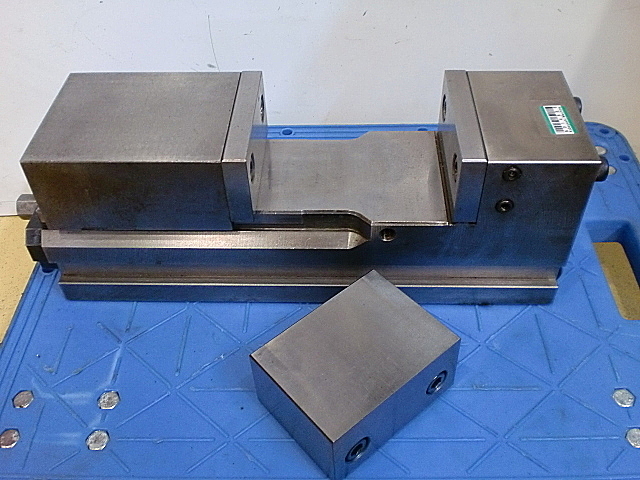 A014986 治具マシンバイス 津田駒 VJ-100_0
