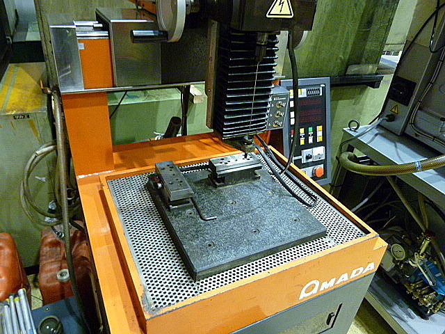 P000399 細穴放電加工機 アマダ SH-3D_3