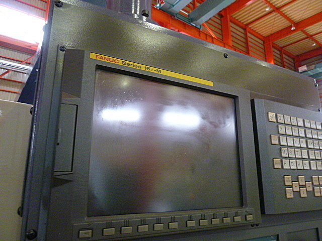 P000359 立型マシニングセンター OKK VM4-2_4