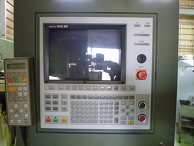 J001180 放電加工機 牧野フライス製作所 EDNC32H-ROBO_2