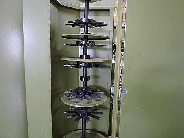 J001180 放電加工機 牧野フライス製作所 EDNC32H-ROBO_4