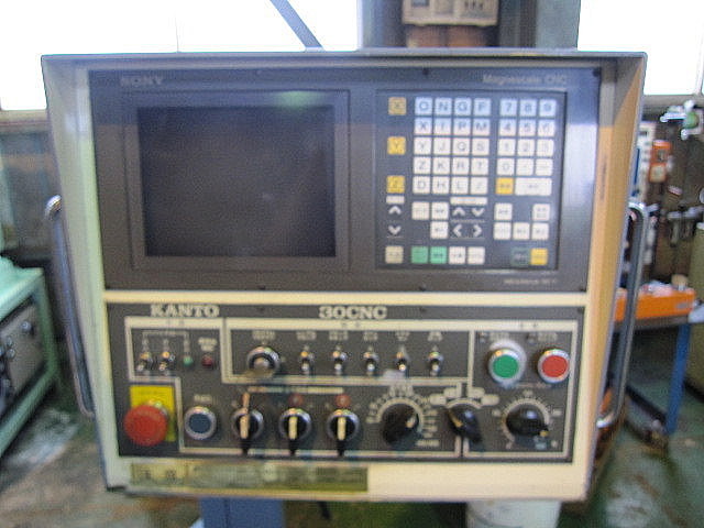 R000004 ＮＣフライス盤 関東工機 KT-30CNC_7