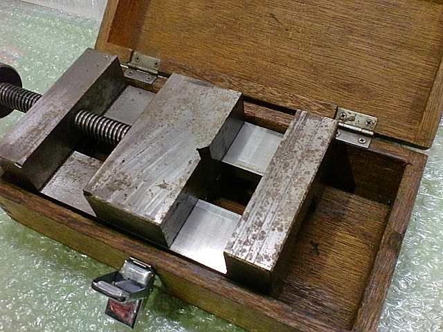 A008311 精密バイス --_1