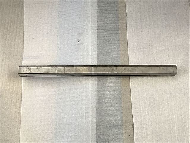 A124543 金型 --_1