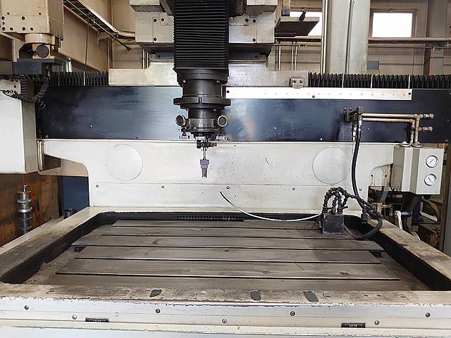 G004671 ＮＣ放電加工機 牧野フライス製作所 EDNC85-MA8_3