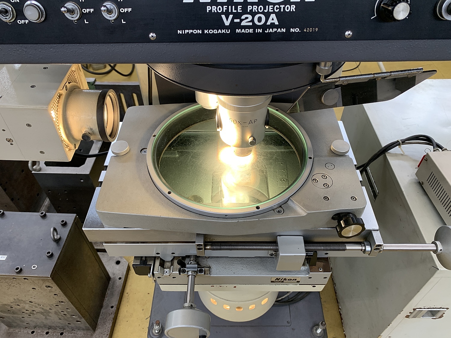 C124268 投影機 ニコン V-20A | 株式会社 小林機械 C124268 投影機 ニコン V-20A | 株式会社 小林機械