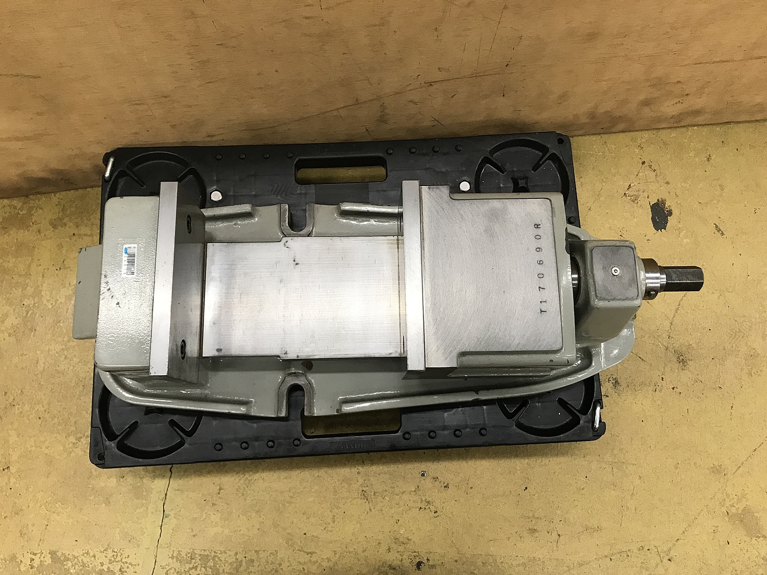 C124815 マシンバイス 津田駒 VT-175 | 株式会社 小林機械 C124815 マシンバイス 津田駒 VT-175 | 株式会社 小林機械