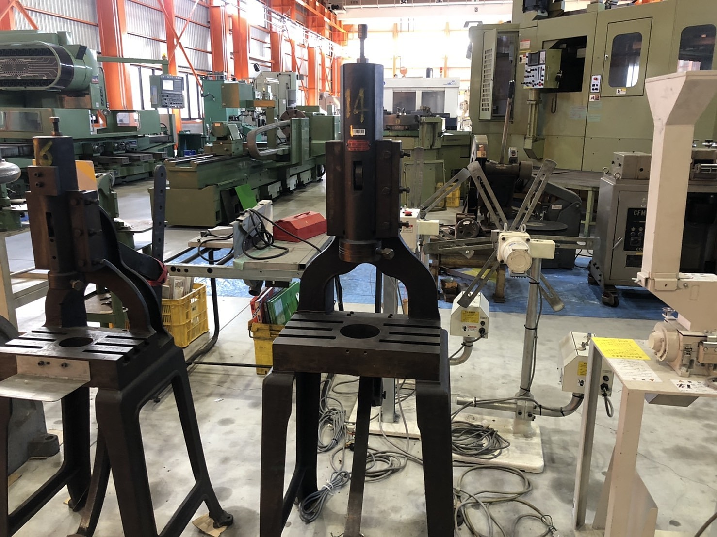 H015461 蹴飛ばしプレス 野口製作所 | 株式会社 小林機械