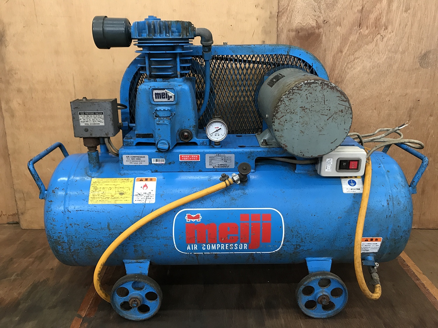 市場 エアーコンプレッサー 50hz GN-08ES 1馬力 明治機械 100V