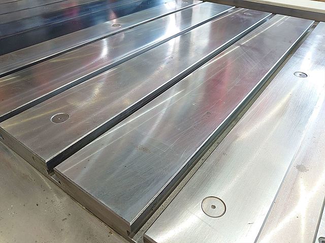 P007334 ＮＣ放電加工機 牧野フライス製作所 EDNC6_5