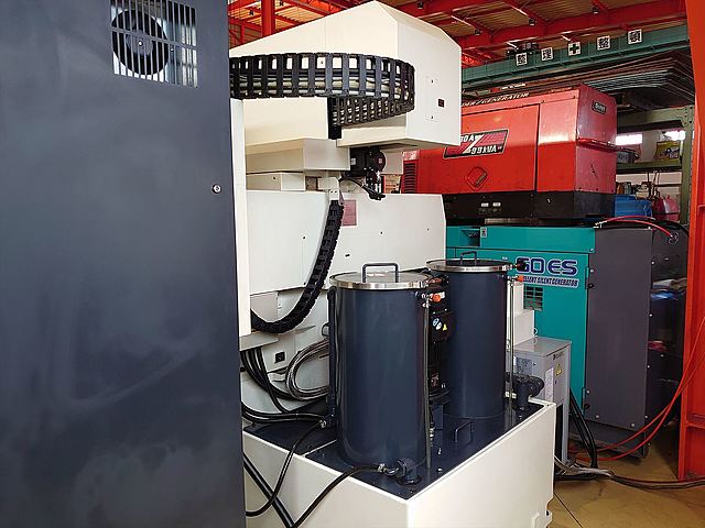 P007334 ＮＣ放電加工機 牧野フライス製作所 EDNC6_13