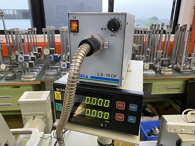 C132505 万能測定顕微鏡 山本マシン UIM-23_10