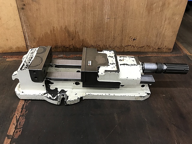 C133208 油圧バイス 津田駒 VH-175_0