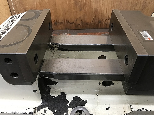 C133208 油圧バイス 津田駒 VH-175_1