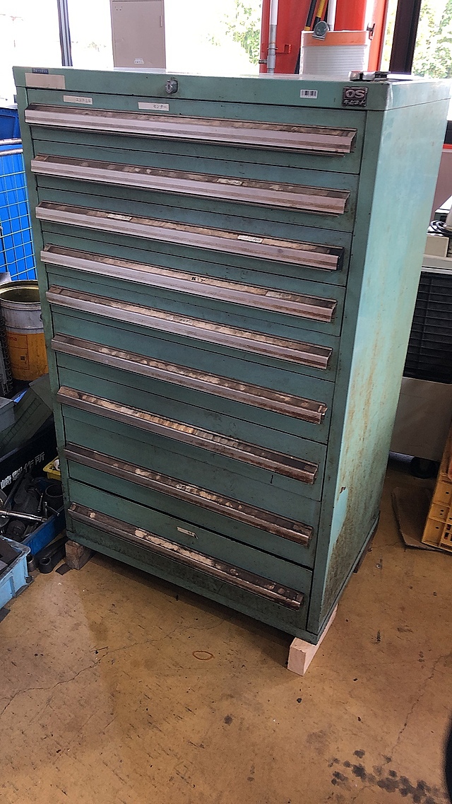 C133547 キャビネット --_0