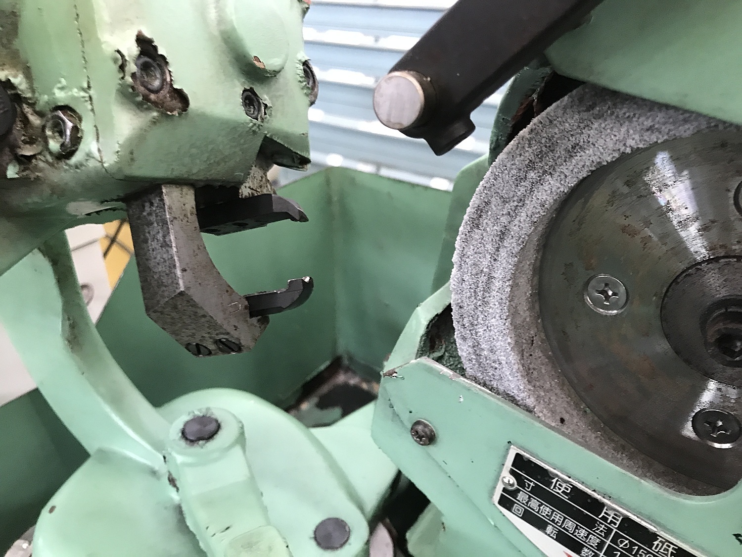 C133158 ドリル研削盤 藤田製作所 DG-50B | 株式会社 小林機械