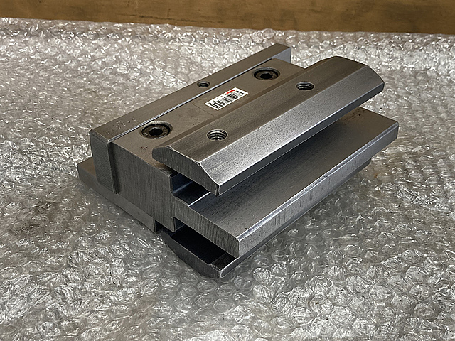 C100135 金型 --_2
