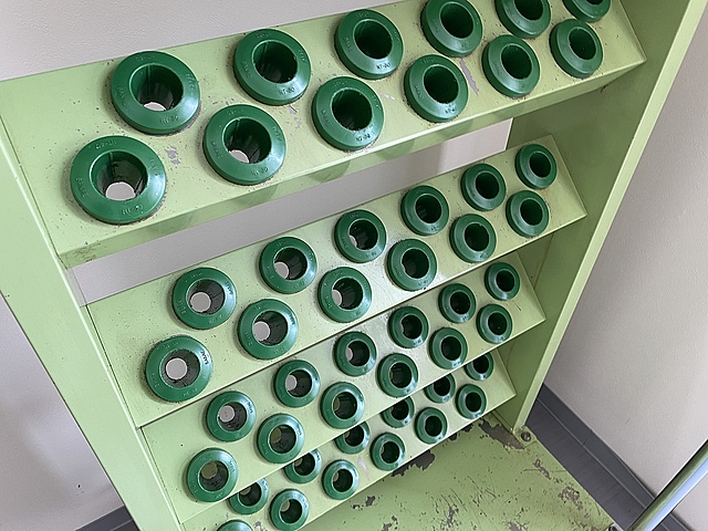 C134253 ツールラック サカエ BT/NT40_4