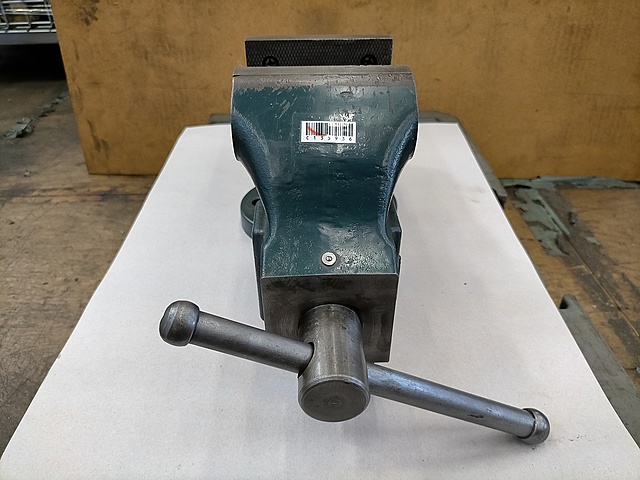 C133936 万力 ナベヤ 100_2