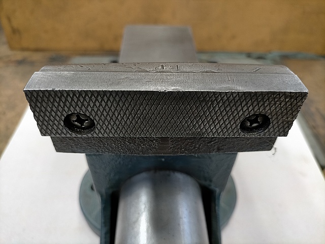 C133936 万力 ナベヤ 100_3