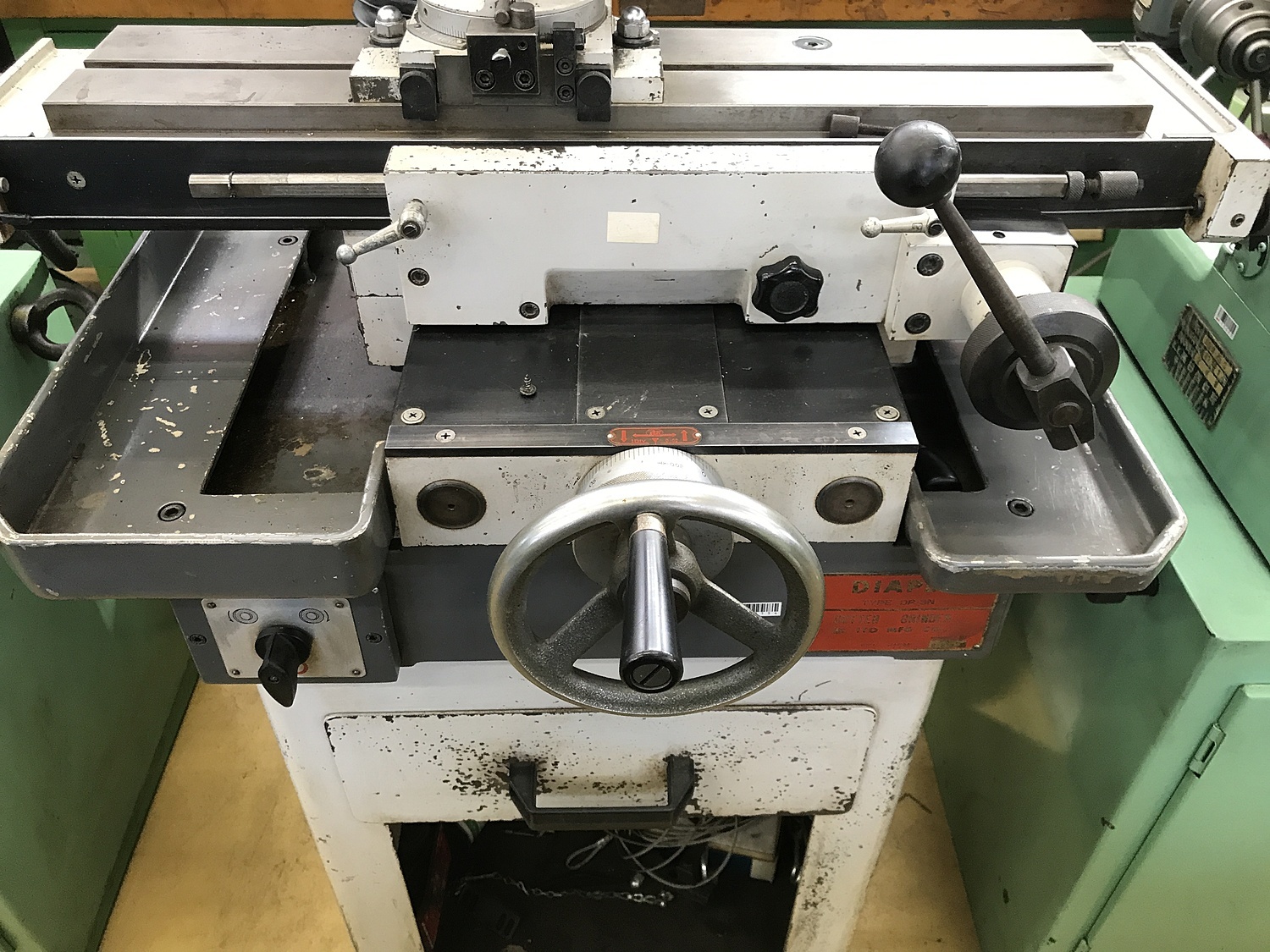 C132154 工具研削盤 伊藤製作所 DP-3N | 株式会社 小林機械 C132154 工具研削盤 伊藤製作所 DP-3N | 株式会社 小林機械
