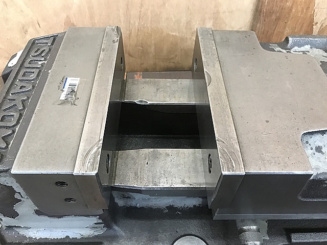 C130031 油圧バイス 津田駒 VH-200_1