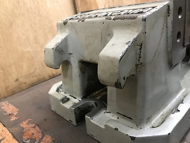 C134698 油圧バイス 津田駒 VH-150_1