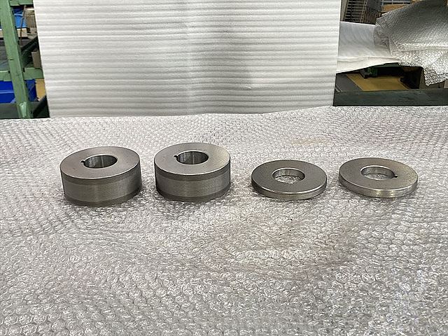 C123735 転造丸ダイス ニッセー M4P0.7_1