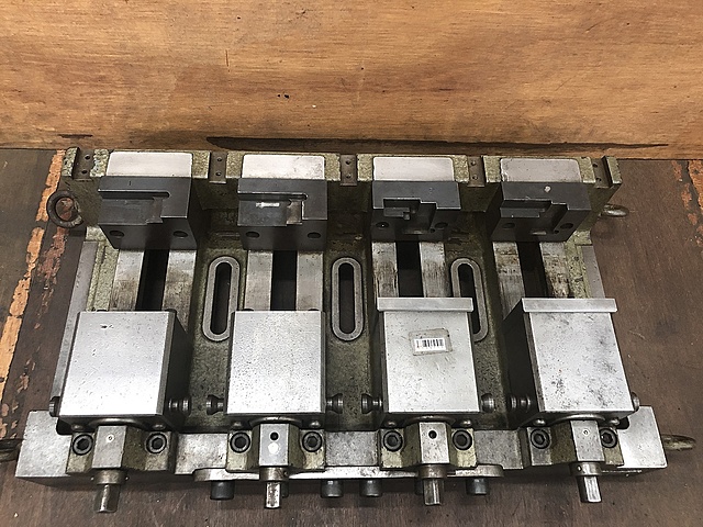 C133715 並列バイス 津田駒 VM-100_6