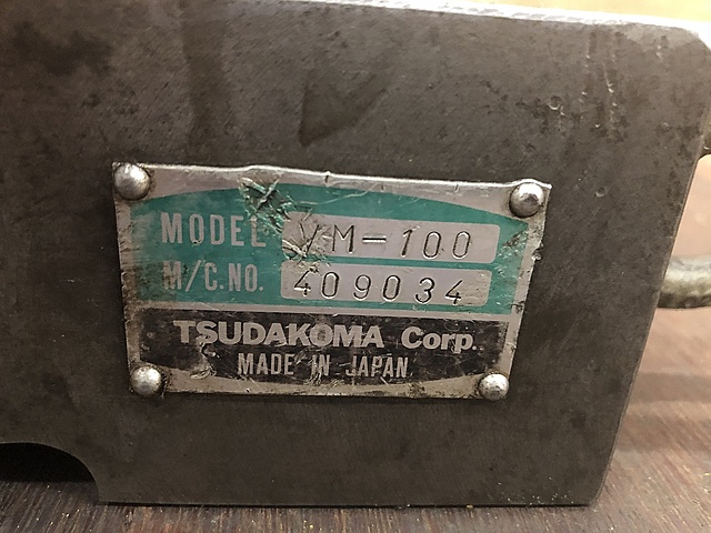 C133715 並列バイス 津田駒 VM-100_3