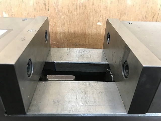 C134795 油圧バイス ナベヤ_1