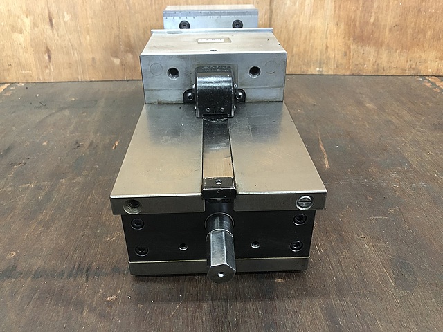 C134659 ロックタイト精密マシンバイス ナベヤ LTCV-160_5