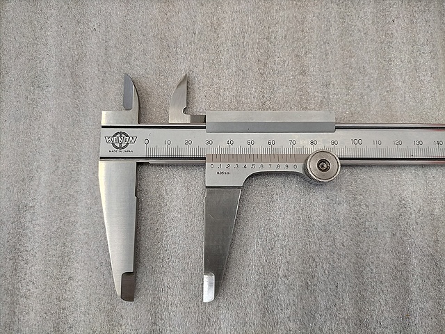 C135825 アナログノギス KANON_1