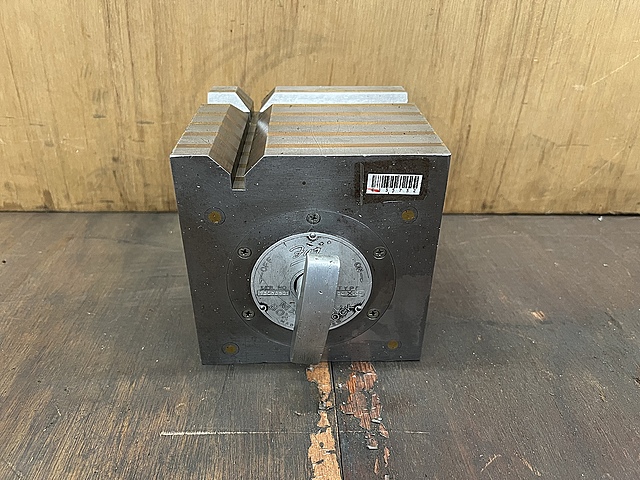 C135732 マグネット枡形ブロック 富士磁工 150×150