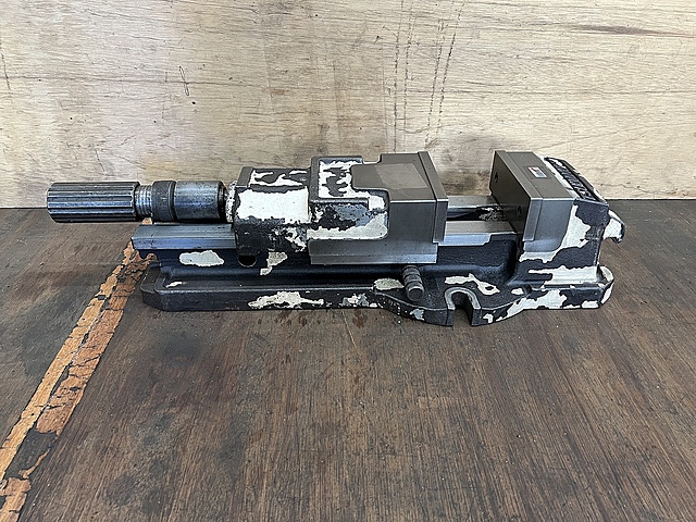 C134789 油圧バイス 津田駒 VH-150_0