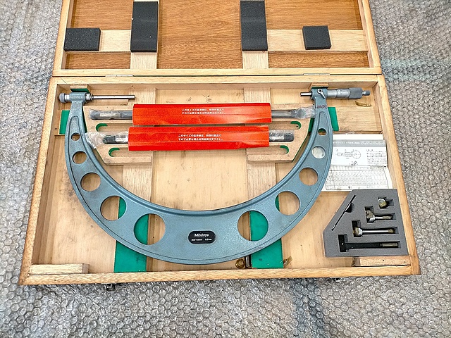 C136587 替アンビル式外側マイクロメーター ミツトヨ OMC300-400(104-142)_0